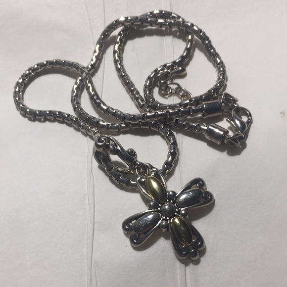 Premier Designs Cross Clover Flower Necklace Silver tone 20" - Picture 1 of 4